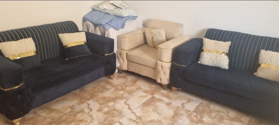 Jeddah, Furniture, SAR 3000,  9 Seater Sofa Set And Storage Leg Rest And Matching Curtains