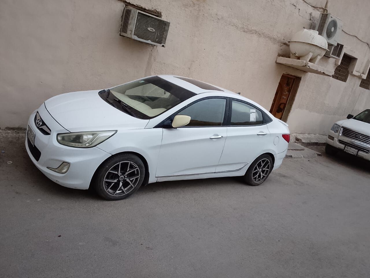 Riyadh, Vehicles, Cars & Trucks , SAR 23000,  Accent 2017,  2017,  Automatic,  250000 KM,  Hyundai Accent 2018