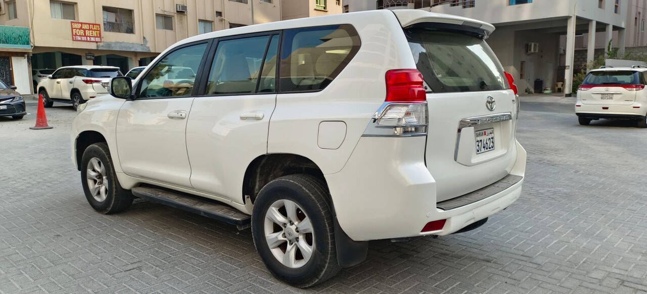 Manama, Vehicles, Cars & Trucks , BHD 100,  Toyota Prado,  2012,  Automatic,  161000 KM,   4CYL  MODEL FOR SALE