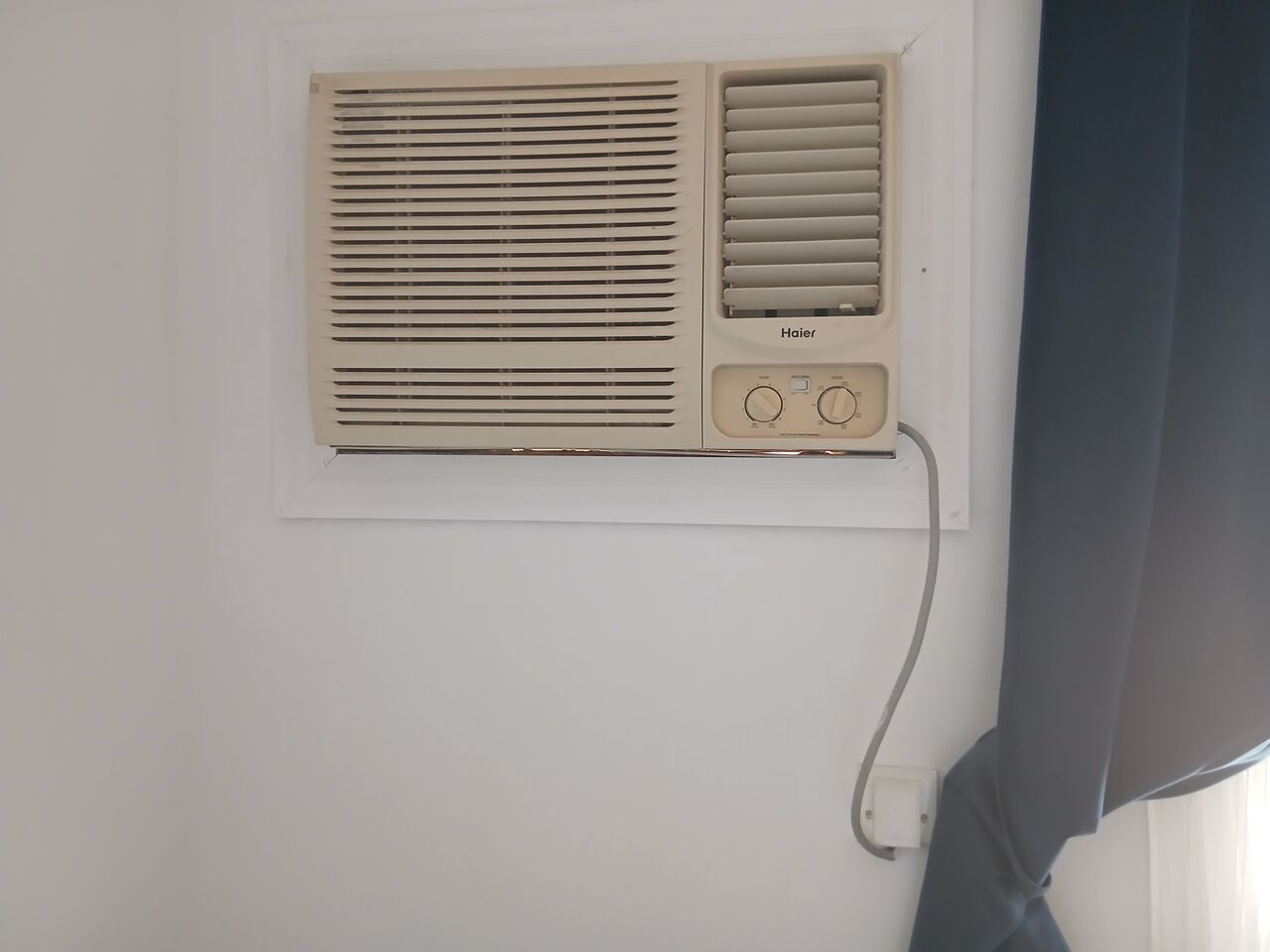 Jeddah, Air Conditioners, SAR 300,  Haier Window AC