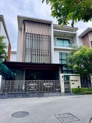 Bangkok, Real Estate For Sale, THB 35000000,  4 BR,  67 Sq. Feet,  Luxury House For Sale Near Brighton College, Krungthep Kreetha, Ready To Move In, Fully