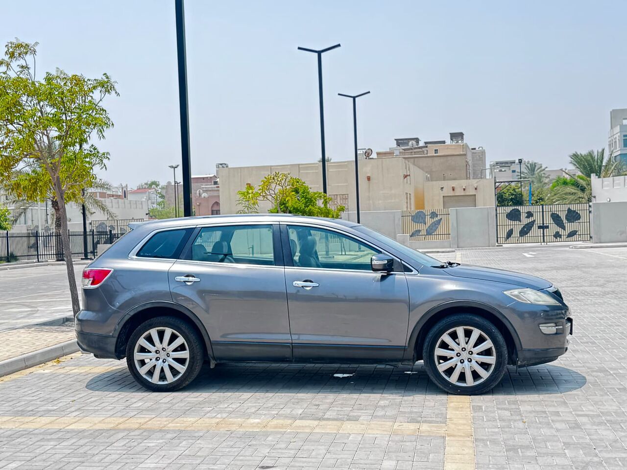 Manama, Vehicles, Cars & Trucks , BHD 1800,  MAZDA CX9,  2008,  Automatic,  233000 KM,  SINGLE OWNER
