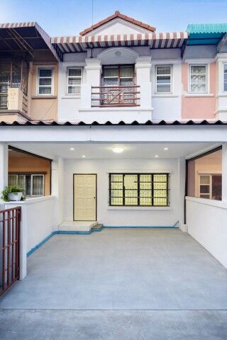 Bangkok, Real Estate For Sale, THB 1399999,  2 BR,  16 Sq. Feet,  ABAC Bangna 2.71 Km. Mega Home & HomePro Bangna-Trad 2-story Townhouse, Location