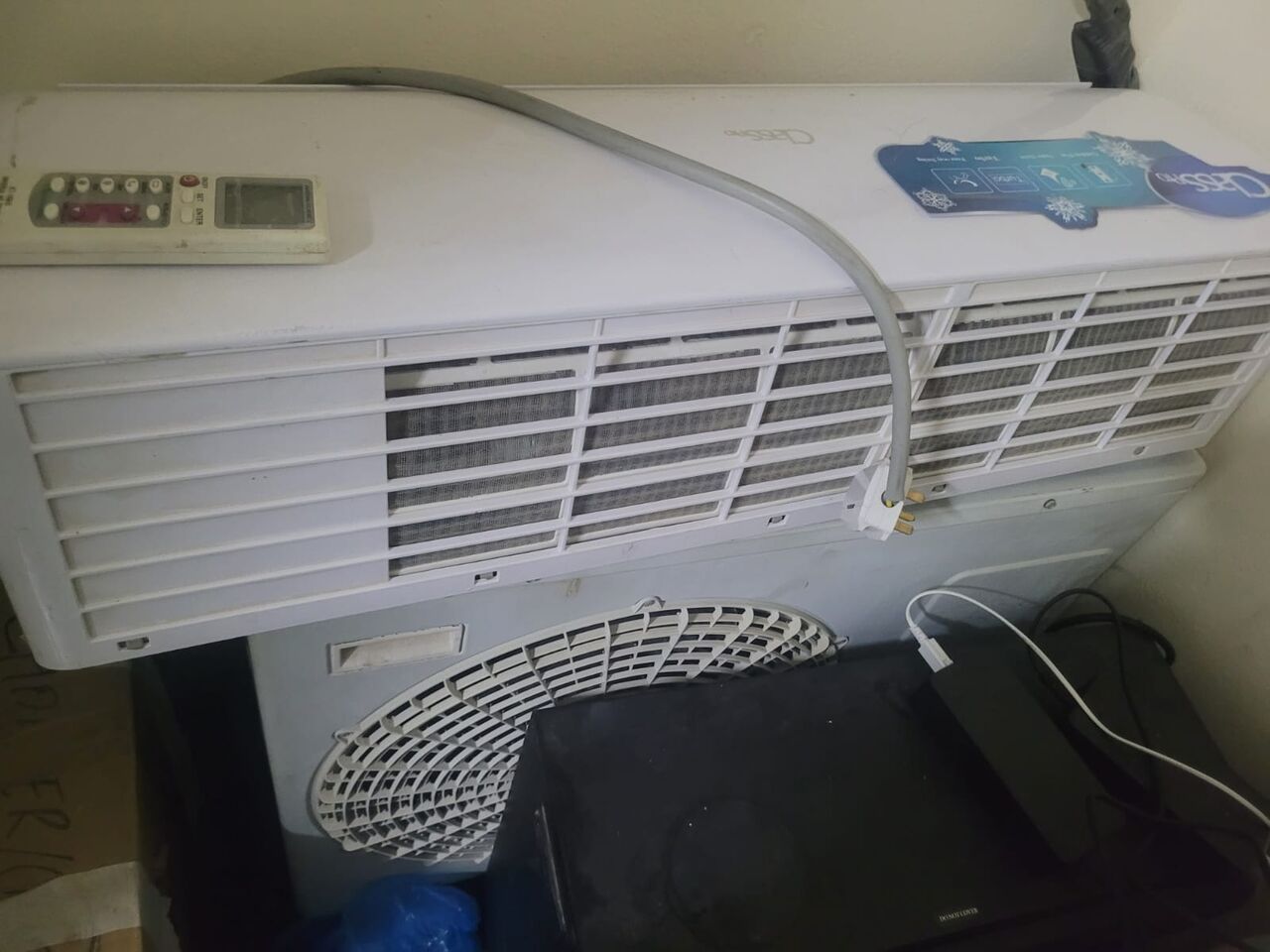 Dammam, Appliances, SAR 900,  AC And Fridge For Sale