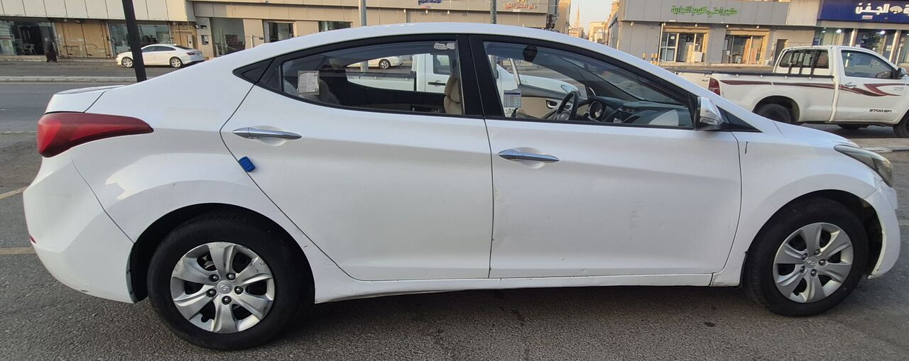 Buraidah, Vehicles, Cars & Trucks , SAR 27000,  Hyundai Elantra GL 1.6 Gasoline,  2015,  Automatic,  241000 KM,