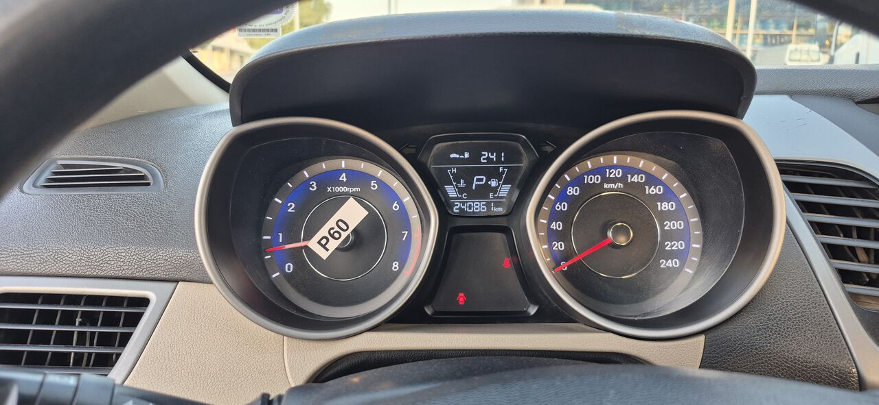 Buraidah, Vehicles, Cars & Trucks , SAR 27000,  Hyundai Elantra GL 1.6 Gasoline,  2015,  Automatic,  241000 KM,
