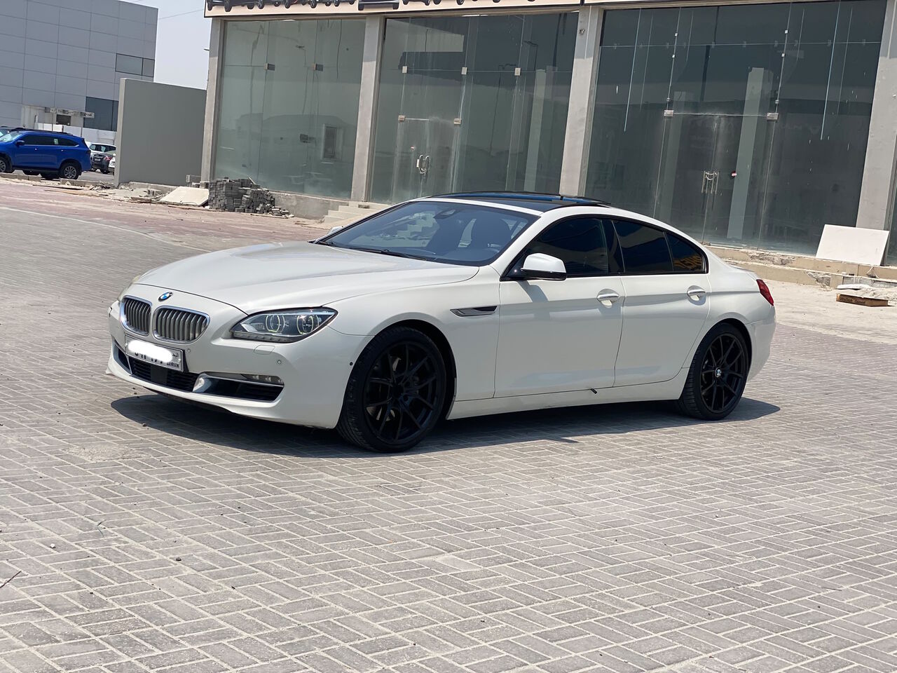 Manama, Vehicles, Cars & Trucks , BHD 4500,  BMW 650i,  2015,  Automatic,  223450 KM,    (White)