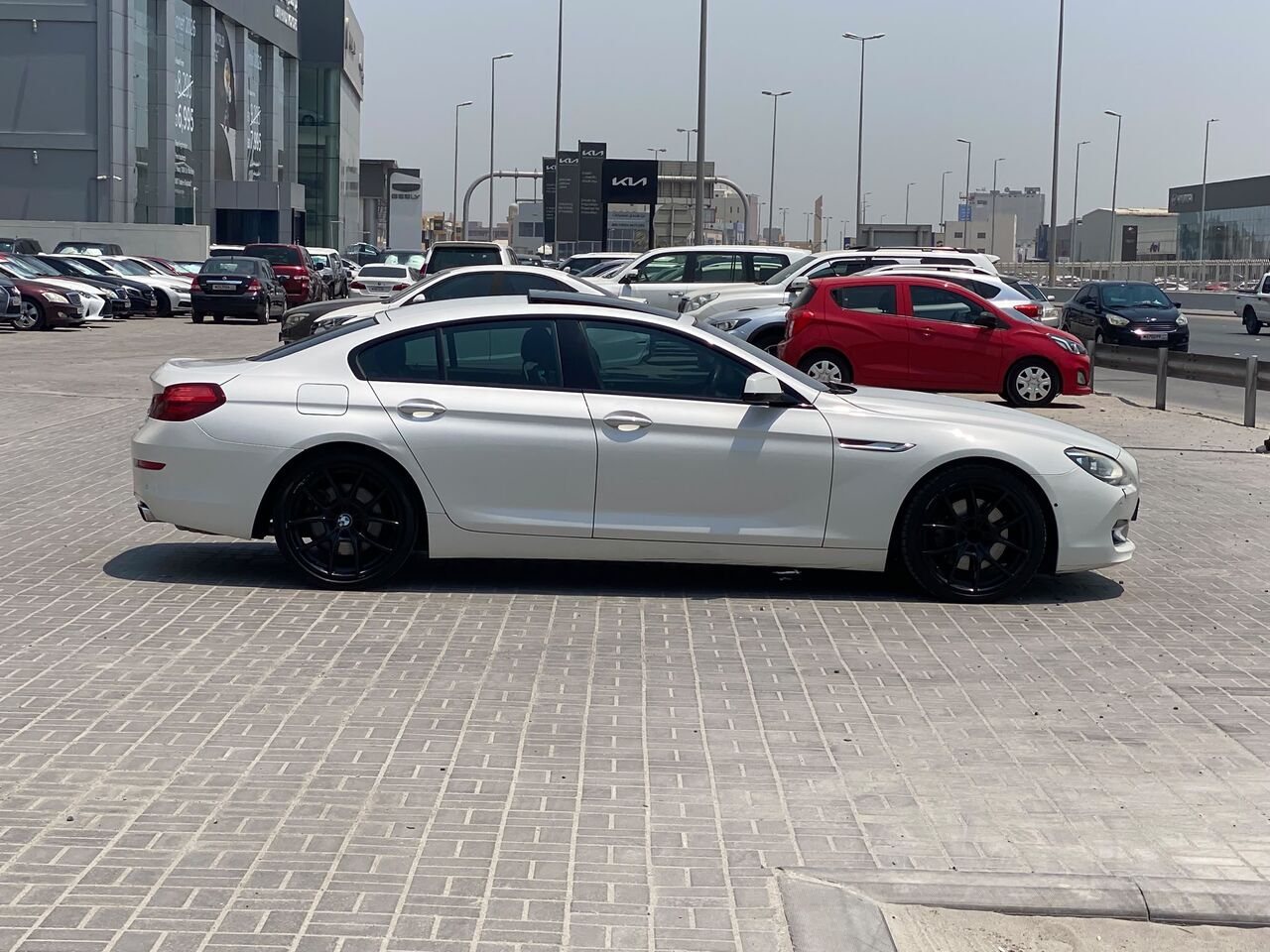 Manama, Vehicles, Cars & Trucks , BHD 4500,  BMW 650i,  2015,  Automatic,  223450 KM,    (White)