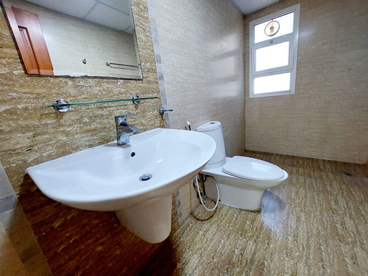Adliya, Apartments, Flats, Houses & Villas, BHD 330/month,  Furnished,  2 BR,  FURNISHED TWO BEDROOM FLAT FOR RENT IN ADLIYA