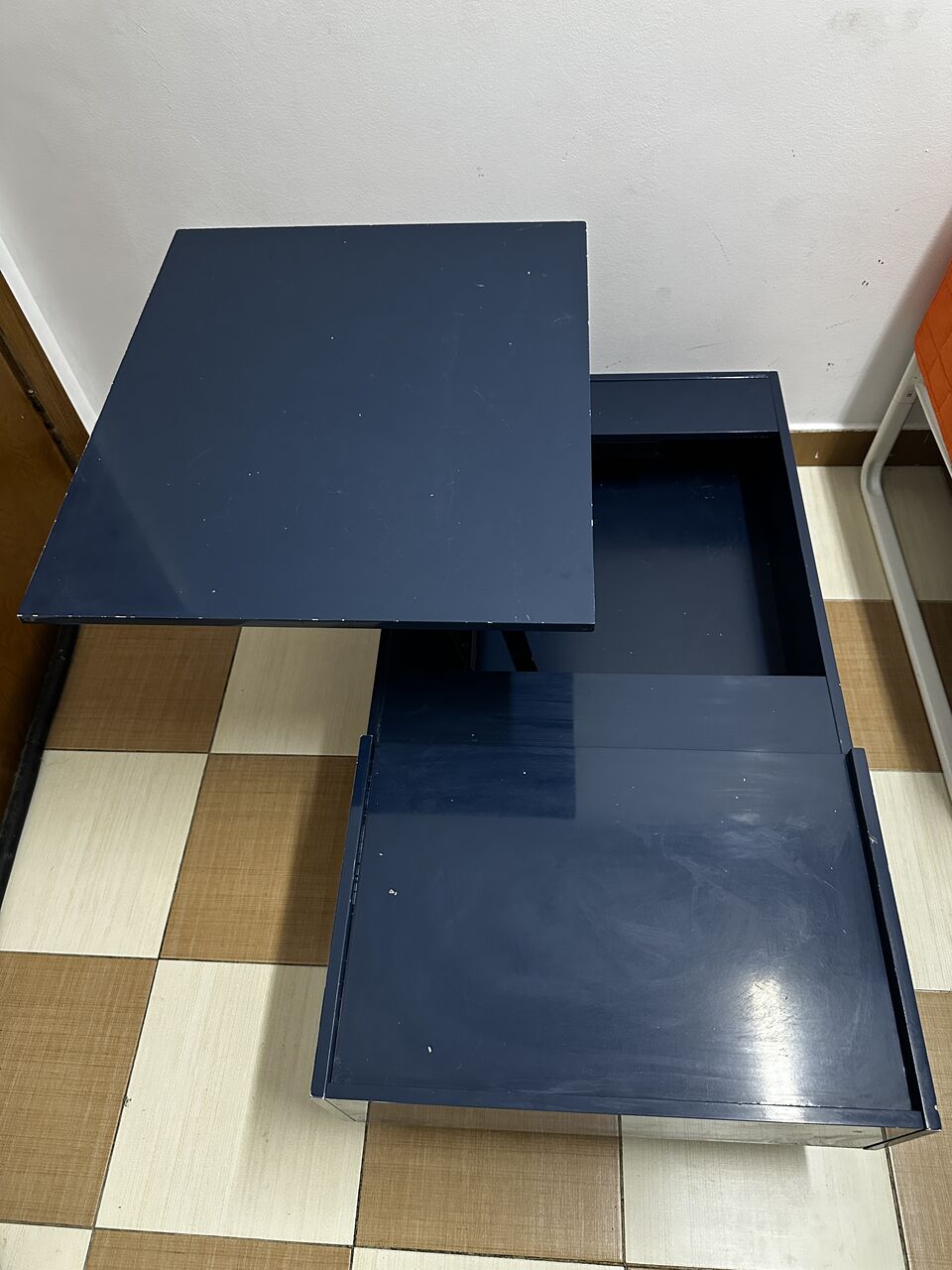 Dammam, Furniture, SAR 400,  Final Exit Sale: Lift-top Coffee Table.