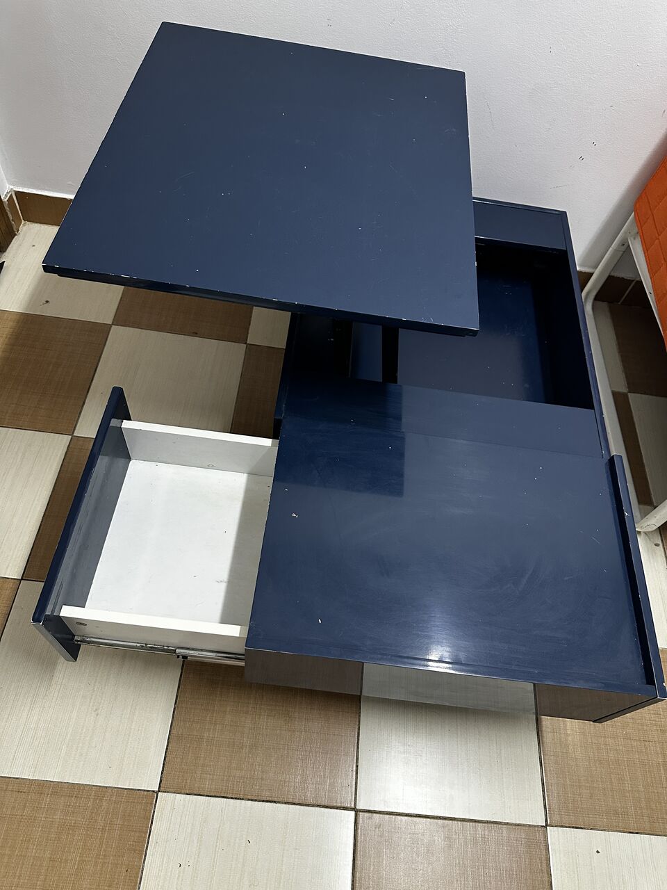 Dammam, Furniture, SAR 400,  Final Exit Sale: Lift-top Coffee Table.
