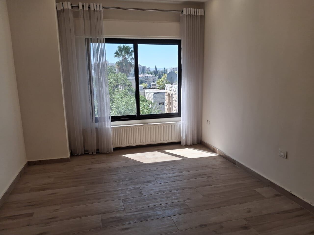 Amman, Apartments, Flats, Houses & Villas, JOD 14/year,  3 BR,  145 Sq. Meter,  Semi-Furnished Apartment For Rent In Jabal Al Lweibdeh