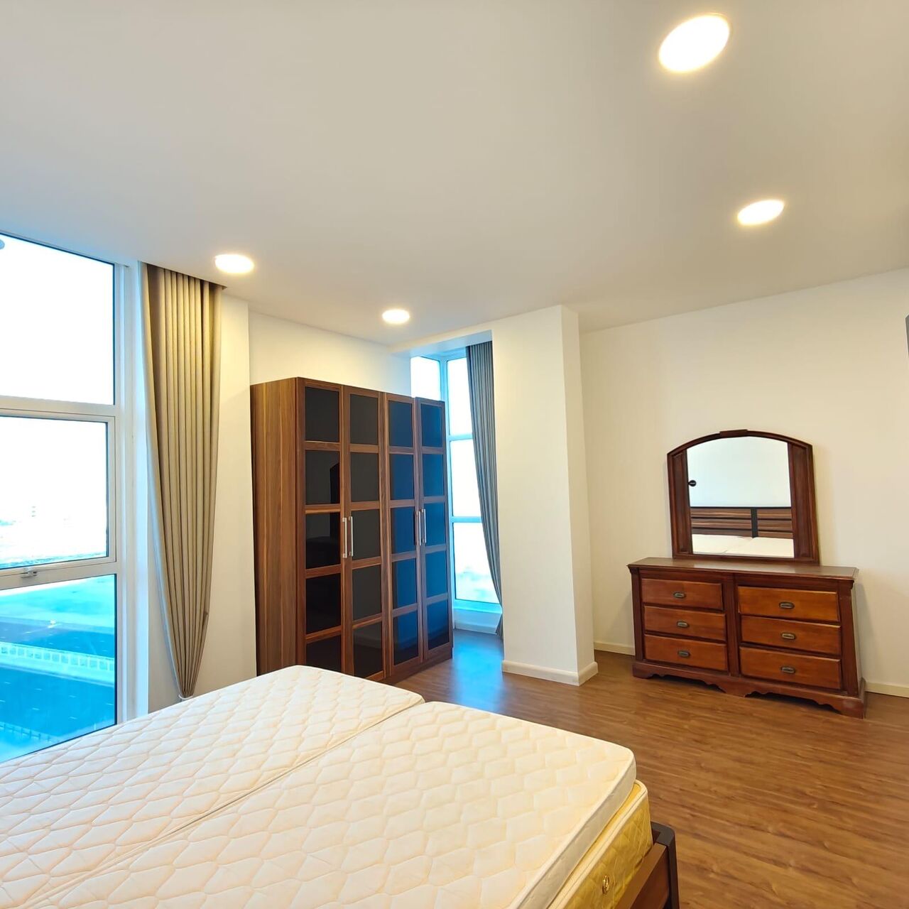 Janabiya, Apartments, Flats, Houses & Villas, BHD 250/month,  Furnished,  2 BR,  Apartment For Rent In Janabiyah