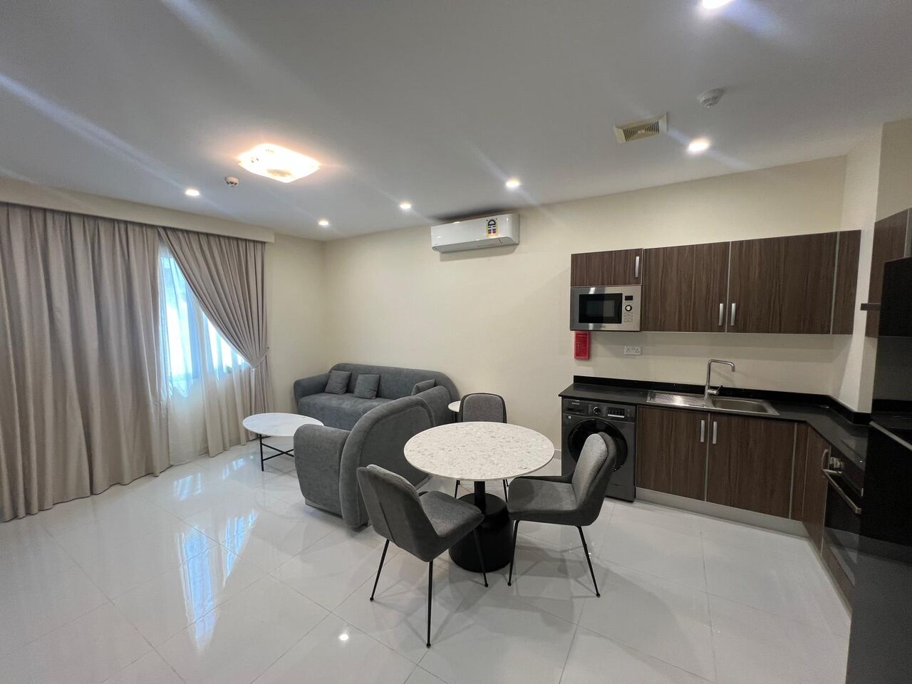 Burhama, Apartments, Flats, Houses & Villas, BHD 300/month,  Furnished,  1 BR,  Apartment For Rent In Burhama