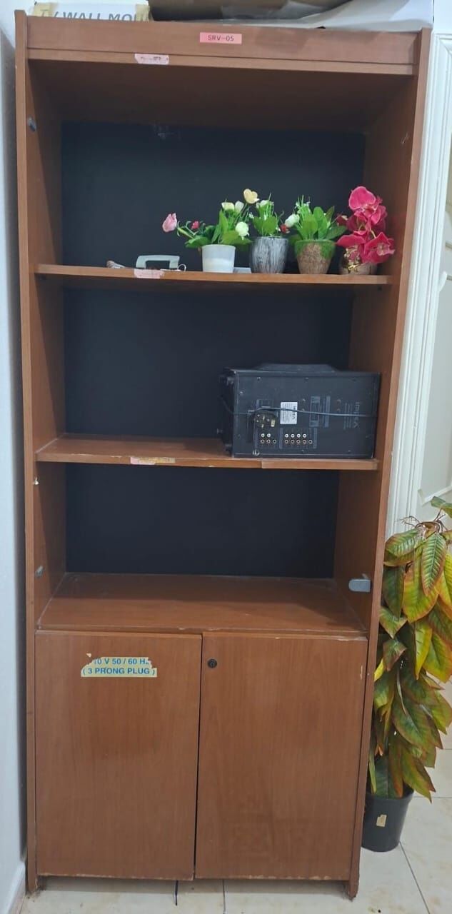 Jeddah, Furniture, SAR 100,  Big Book Shelf Or U Can Use As Shoe Rack