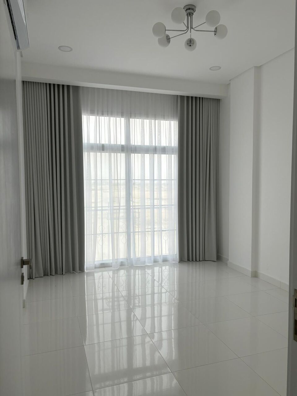 Janabiya, Apartments, Flats, Houses & Villas, BHD 350/month,  2 BR,  Modern Semi-Furnished Apartment For Rent In Janabiyah