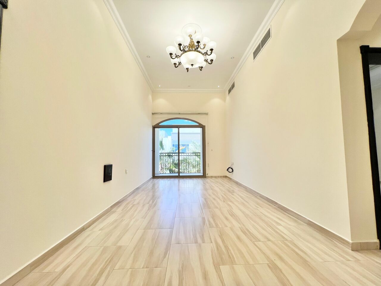 Saar, Villas, BHD 1000,  Furnished,  Spacious 6-Bedroom Private Villa For Rent In Saar