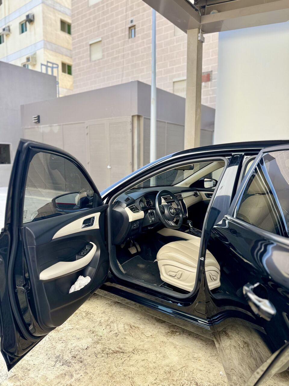 Jeddah, Vehicles, Cars & Trucks , SAR 37000,  MG 5,  2023,  Automatic,  61000 KM,  MG5 Luxury  Full Option With Sunroof