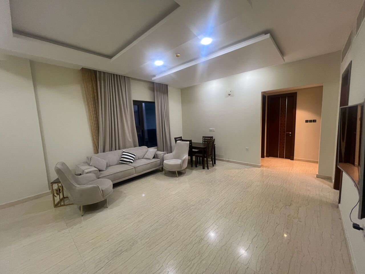 Burhama, Apartments, Flats, Houses & Villas, BHD 400/month,  Furnished,  2 BR,  Apartment For Rent In Burhama