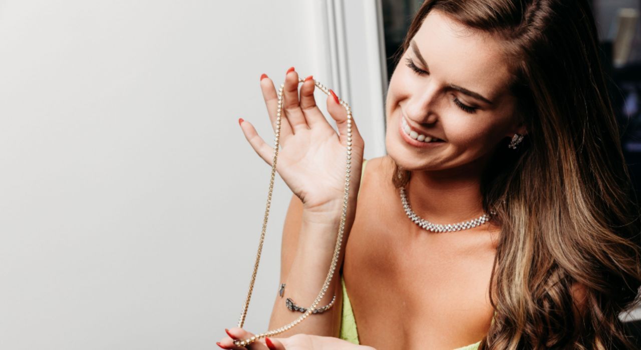 New York, Fashion & Design, How Smart Shoppers Choose Preowned Jewelry And Fine Watches