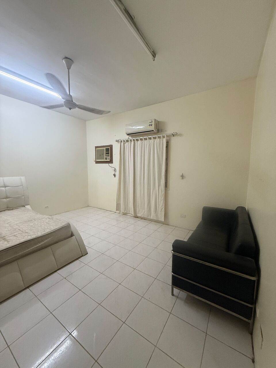 Jubail, Rooms for Rent, SAR 1200/month,  Bachelor Executive Room Available For Rent (Fully Furnished)