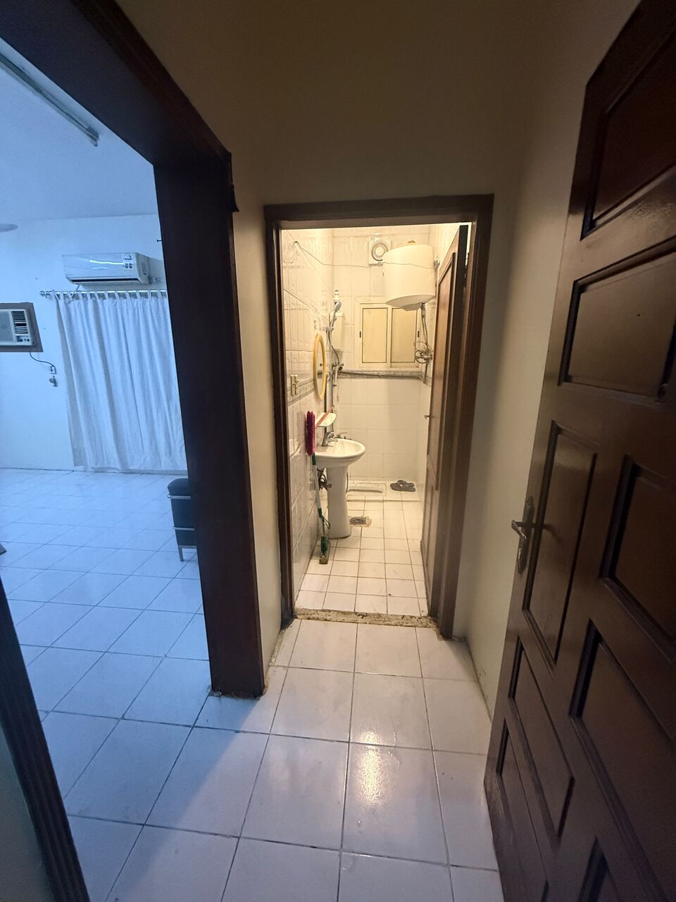 Jubail, Rooms for Rent, SAR 1200/month,  Bachelor Executive Room Available For Rent (Fully Furnished)