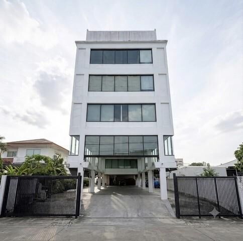 Bangkok, Villas, THB 250000,  235 Sq. Feet,  Office For Rent, 4 Floors, 235 Sq M, With Warehouse, Lat Phrao 71 Area, Near Central
