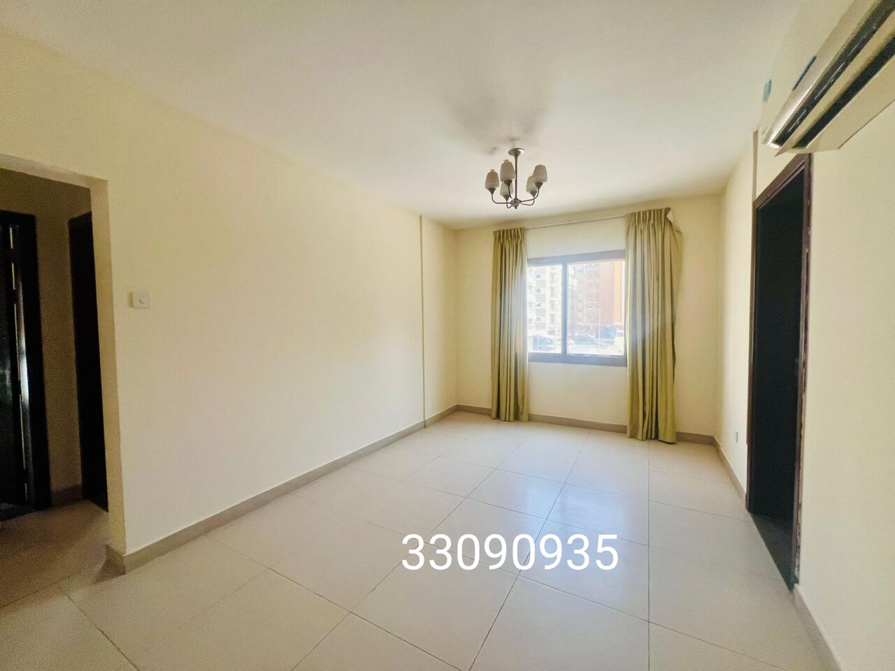 Manama, Apartments, Flats, Houses & Villas, BHD 210/month,  2 BR,  2bhk Semi |closed Kitchen|Parking