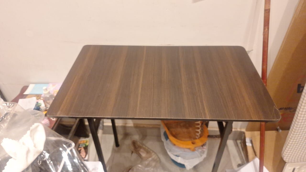 Al Jaradiyah, Furniture, SAR 100,  TABLE CHAIR MIRROR