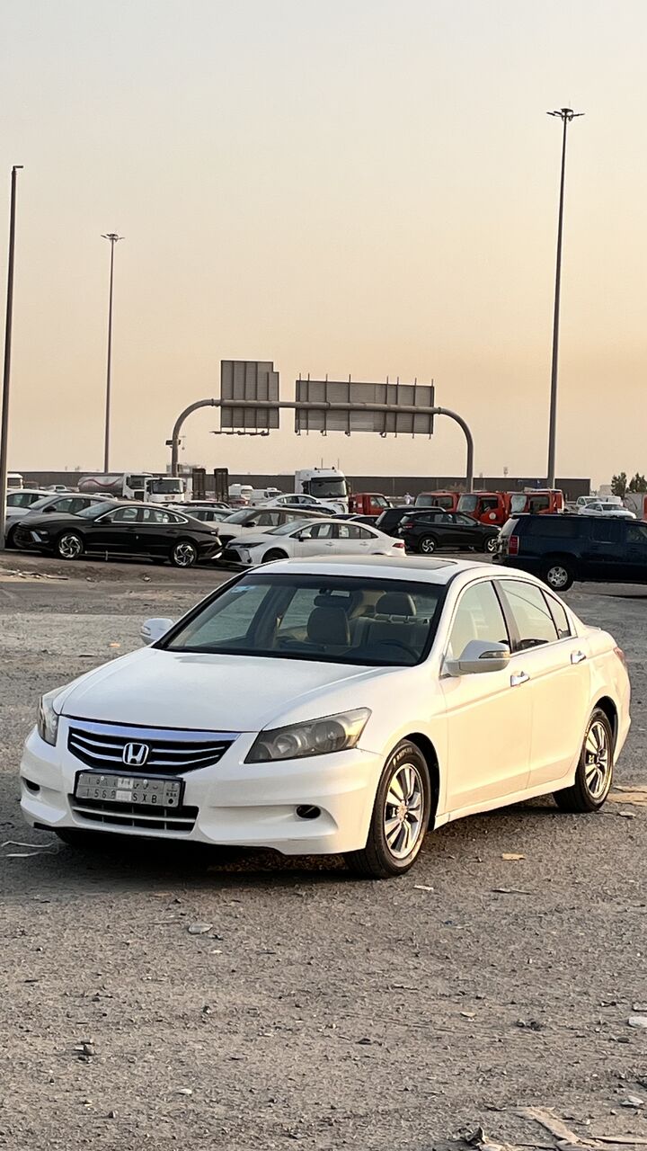 Jeddah, Vehicles, Cars & Trucks , SAR 20000,  Honda Accord,  2011,  Automatic,  398000 KM,    Clean And Ready