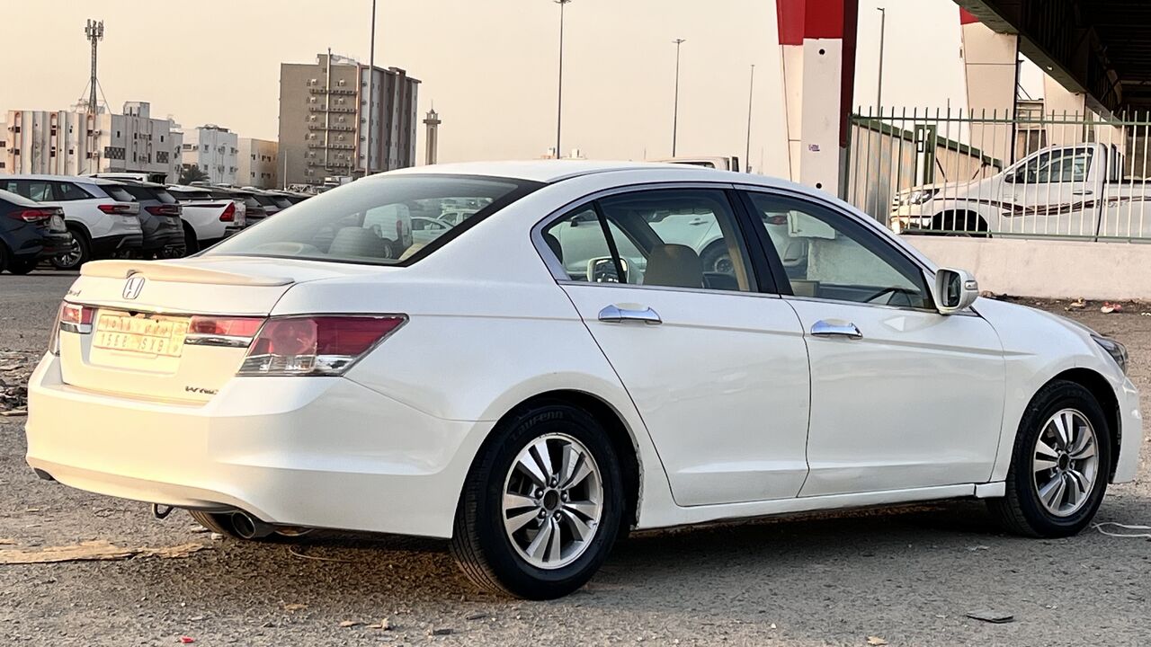 Jeddah, Vehicles, Cars & Trucks , SAR 20000,  Honda Accord,  2011,  Automatic,  398000 KM,    Clean And Ready