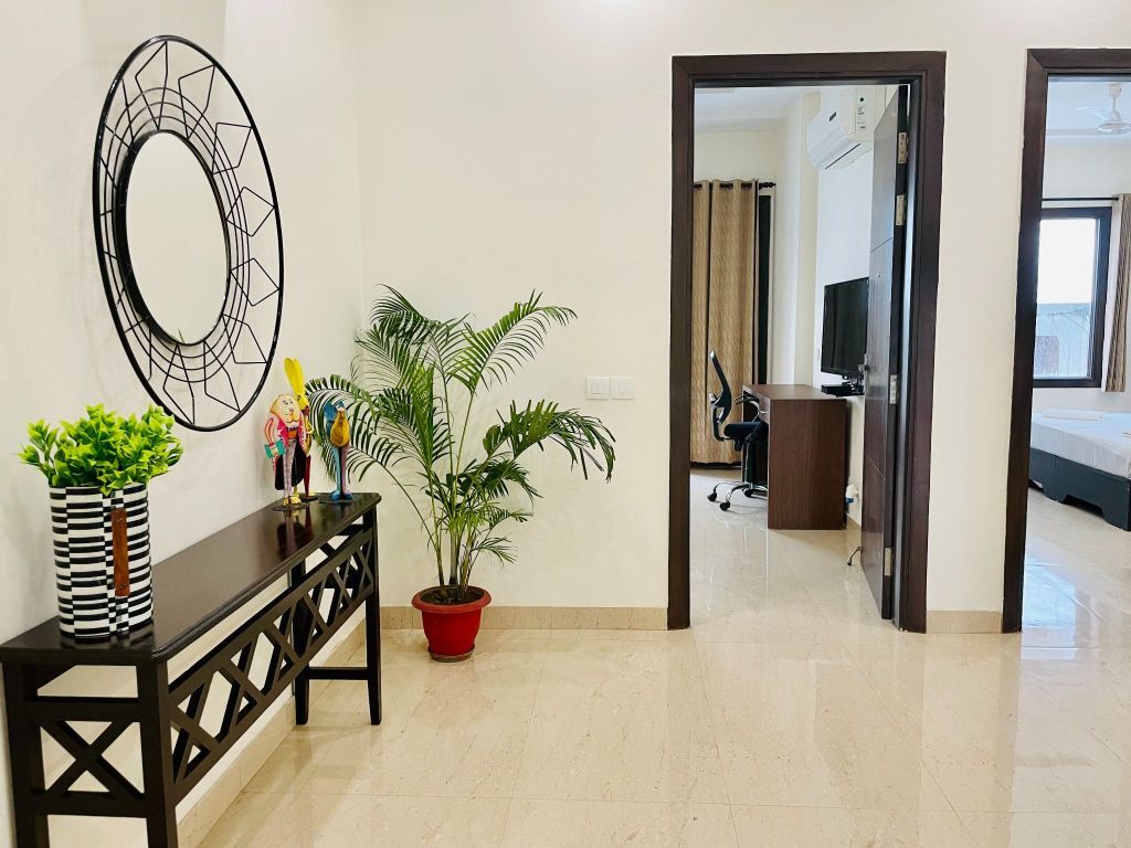 Gurgaon, Apartments, Flats, Houses & Villas, INR 16000/day,  Furnished,  4 BR,  2700 Sq. Feet,  Olive Service Apartment DLF Cyber City