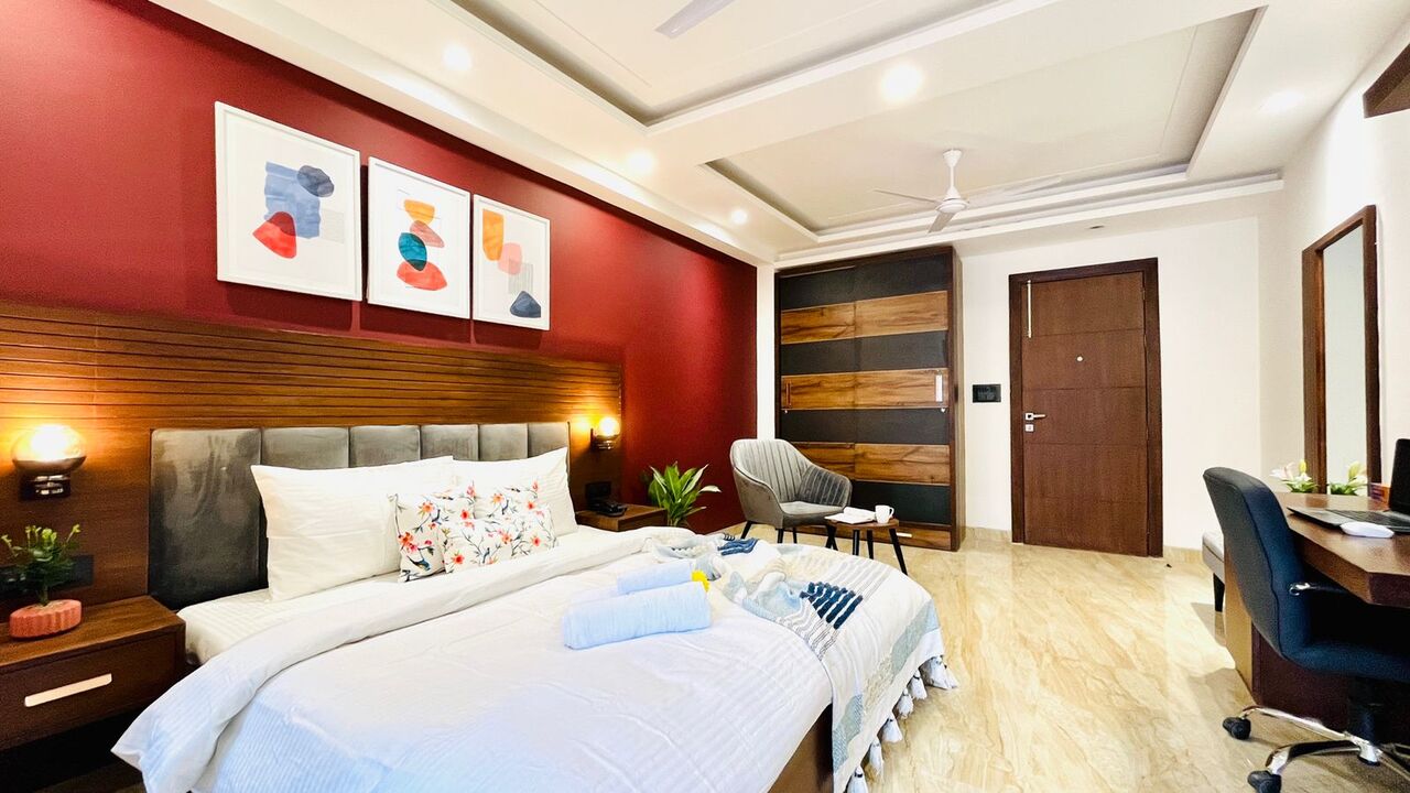 Gurgaon, Apartments, Flats, Houses & Villas, INR 4000/day,  Furnished,  Studio,  375 Sq. Feet,  Studio Apartment Dlf Cyber City