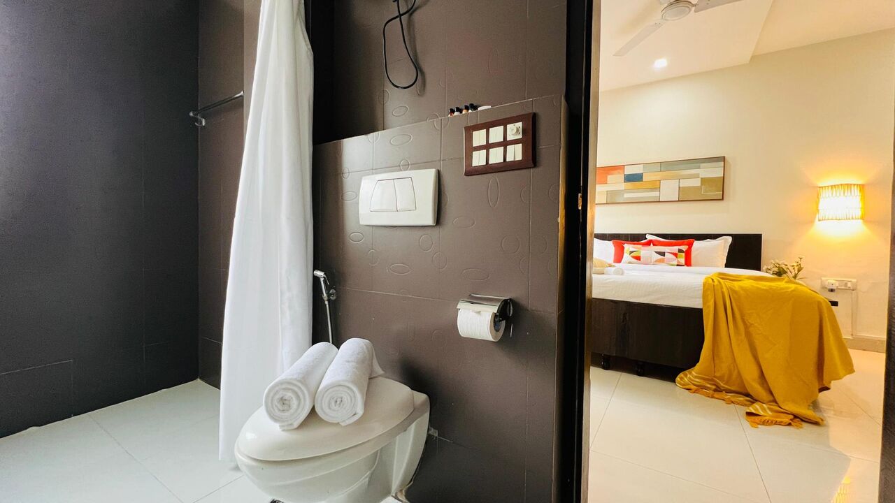 Gurgaon, Apartments, Flats, Houses & Villas, INR 3000/day,  Furnished,  Studio,  375 Sq. Feet,  Studio Apartment Golf Course Road