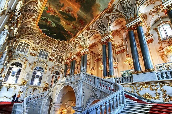 Moscow, Travel, VIP  رحلات سياحية فاخرة وحراسة شخصية في سانت ب