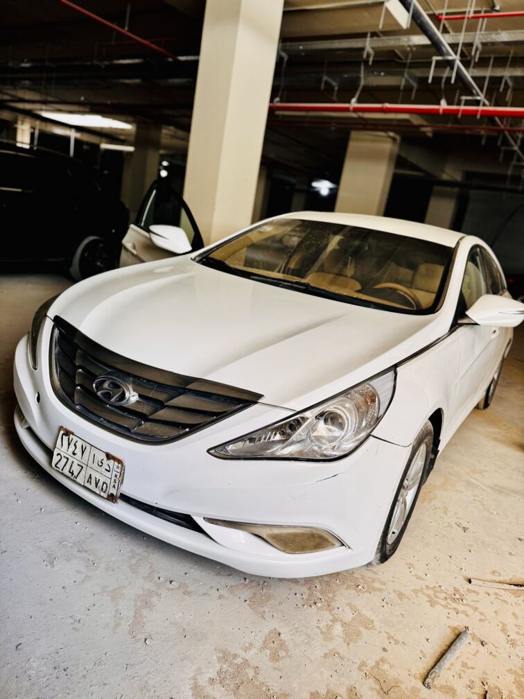 Riyadh, Vehicles, Cars & Trucks , SAR 30000,  Hyundai Sonata,  2015,  Automatic,  245000 KM,     – Comfortable, Reliable And Well‑maintained