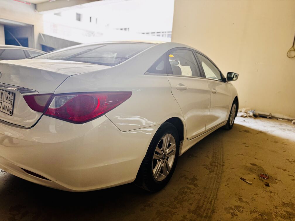 Riyadh, Vehicles, Cars & Trucks , SAR 30000,  Hyundai Sonata,  2015,  Automatic,  245000 KM,     – Comfortable, Reliable And Well‑maintained