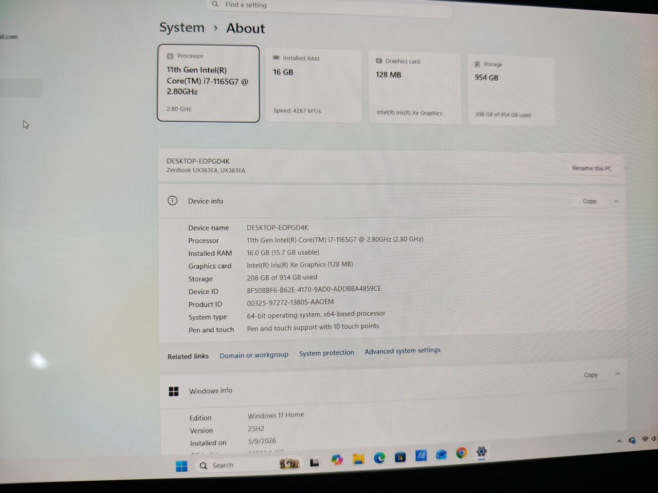 Hara, Computers, SAR 3500,  Asus Zenbook Flip 13 For Sale In Excellent Condition 1tb 16gb Ram Oled Screen With Box