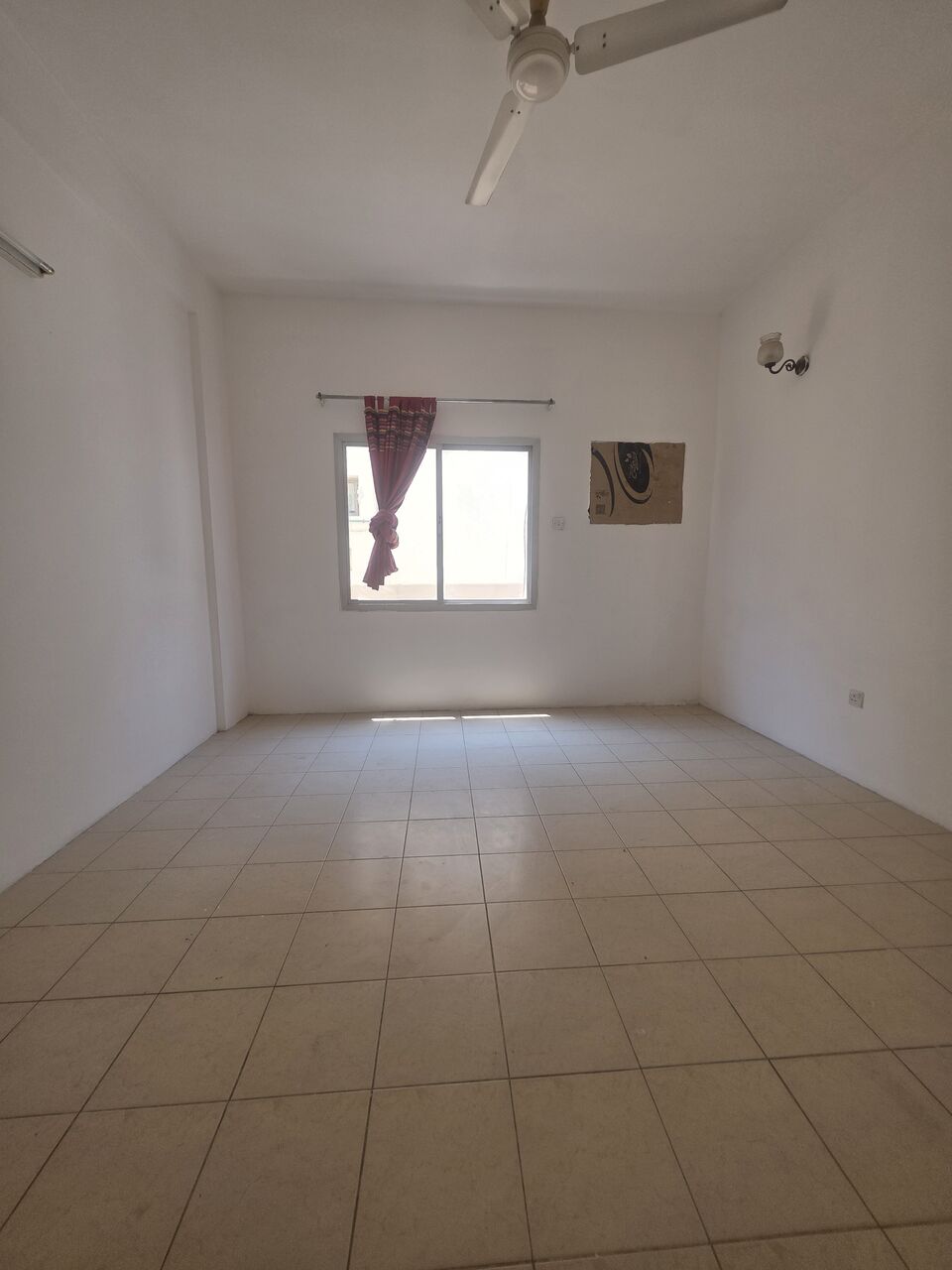 Manama, Apartments, Flats, Houses & Villas, BHD 175/month,  2 BR,  @2BATHROOM Hall Kitchen Without Electricity Balcony