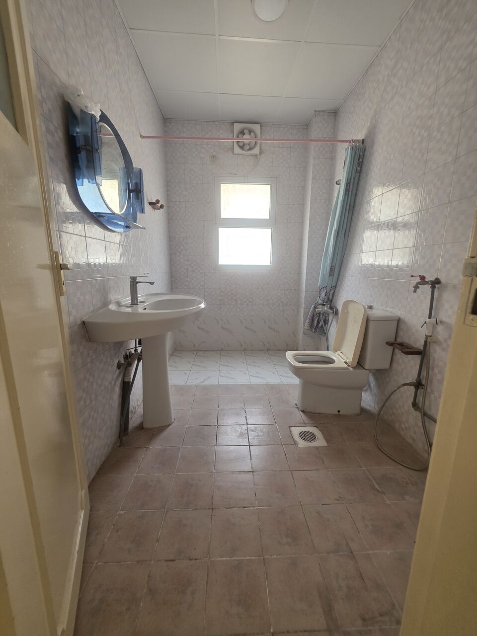 Manama, Apartments, Flats, Houses & Villas, BHD 175/month,  2 BR,  @2BATHROOM Hall Kitchen Without Electricity Balcony