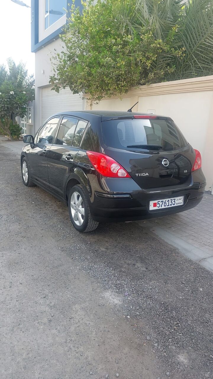 Manama, Vehicles, Cars & Trucks , BHD 1700,  Nissan Tiida HATCHBACK,  2012,  Automatic,  96000 KM,  CAR FOR SALE:   Nissan Tiida Hatch Back