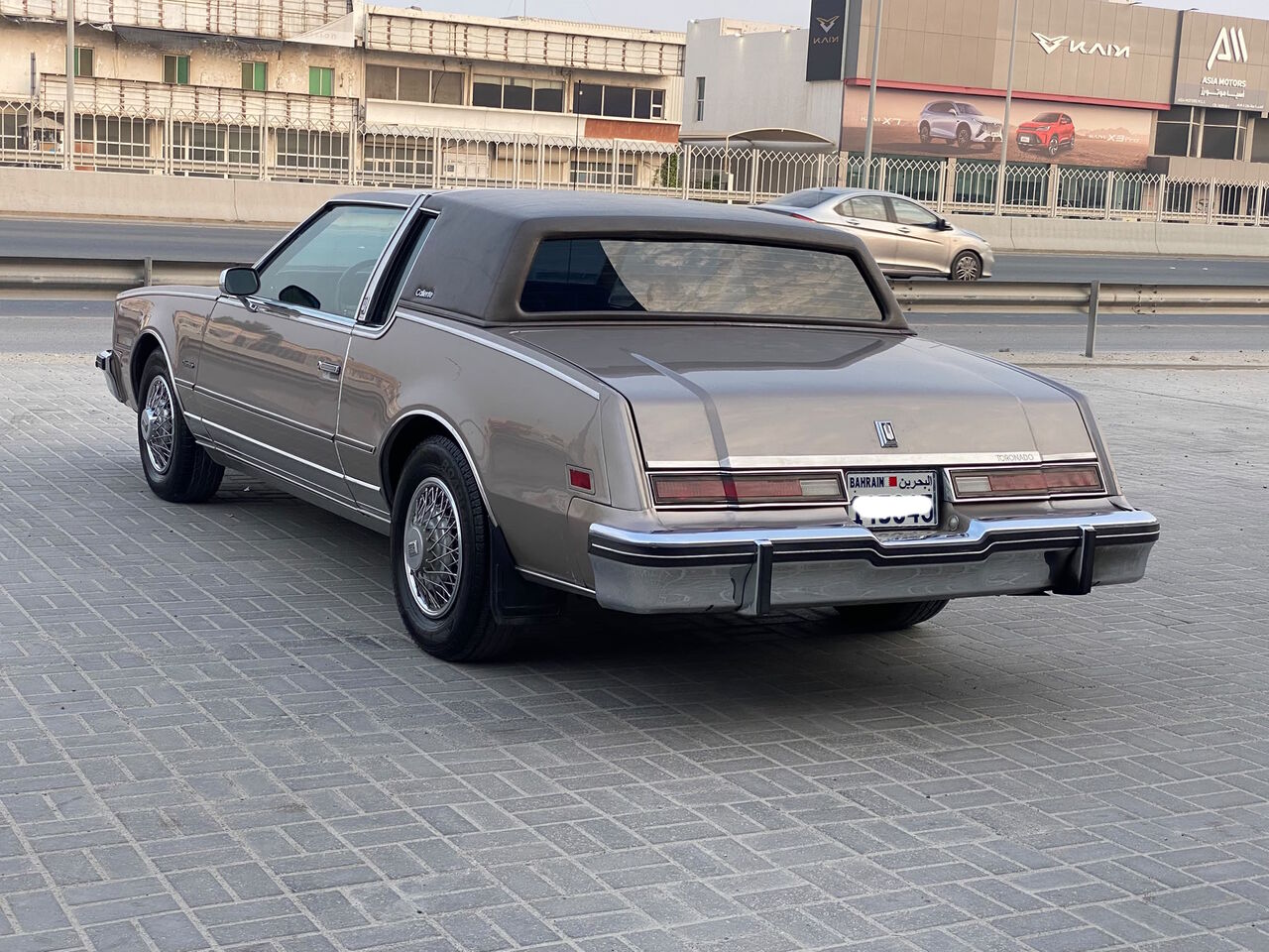 Manama, Vehicles, Cars & Trucks , BHD 3500,  Oldsmobile Toronado,  1984,  Automatic,  99990 KM,    (Brown)