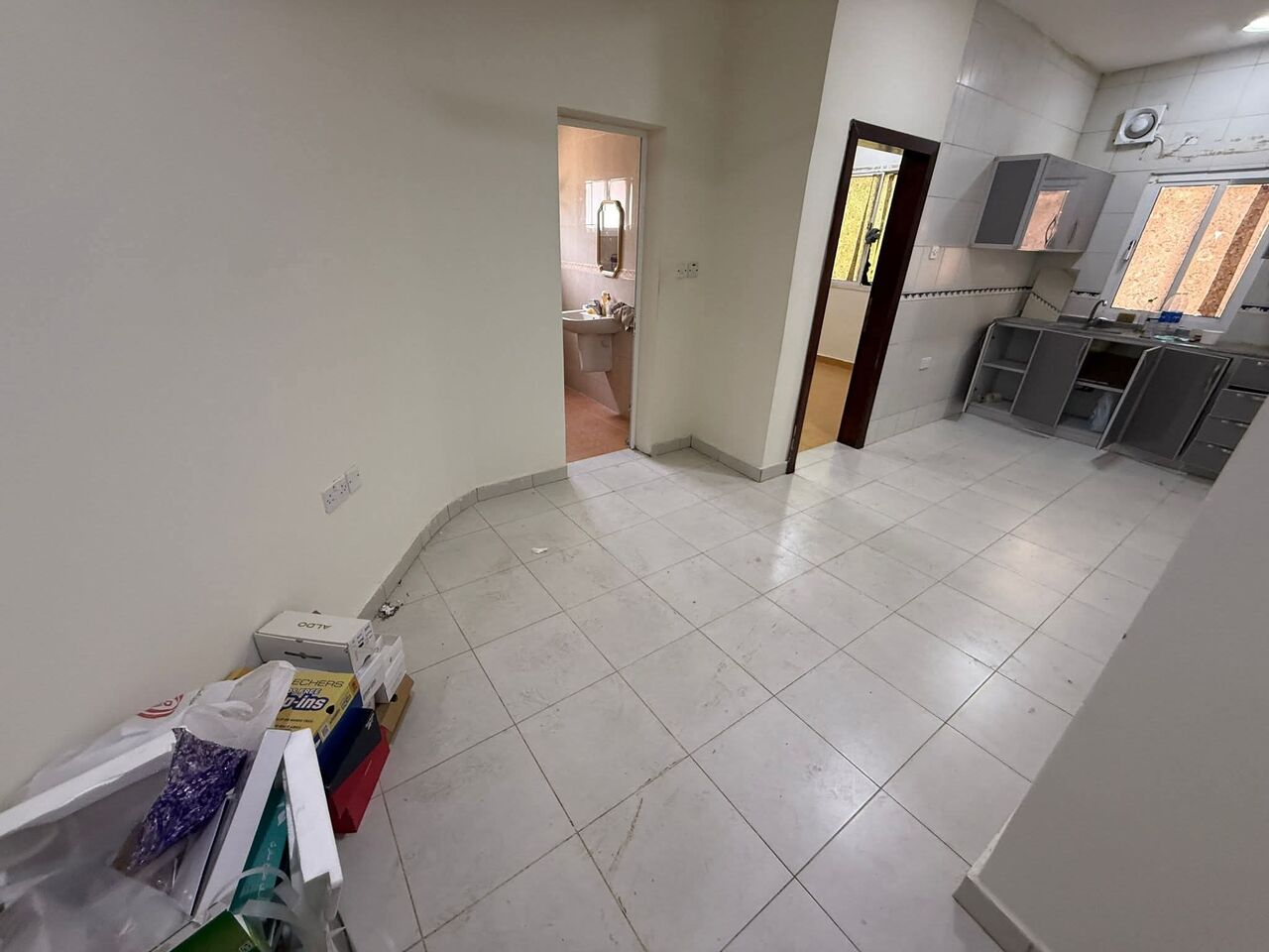 Gudaibiya, Real Estate For Sale, BHD 160,  6 BR,  Falt For Rent In Gudaibiya Near Al Manai Estuo