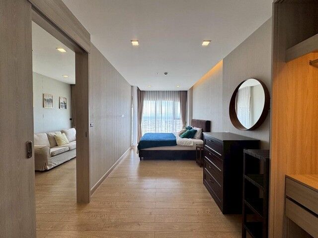 Bangkok, Villas, THB 20000,  45 Sq. Meter,  For Rent: Infinity One, High Rise Condo, 30th Floor, Sea View, 45 Square Meters, Next To