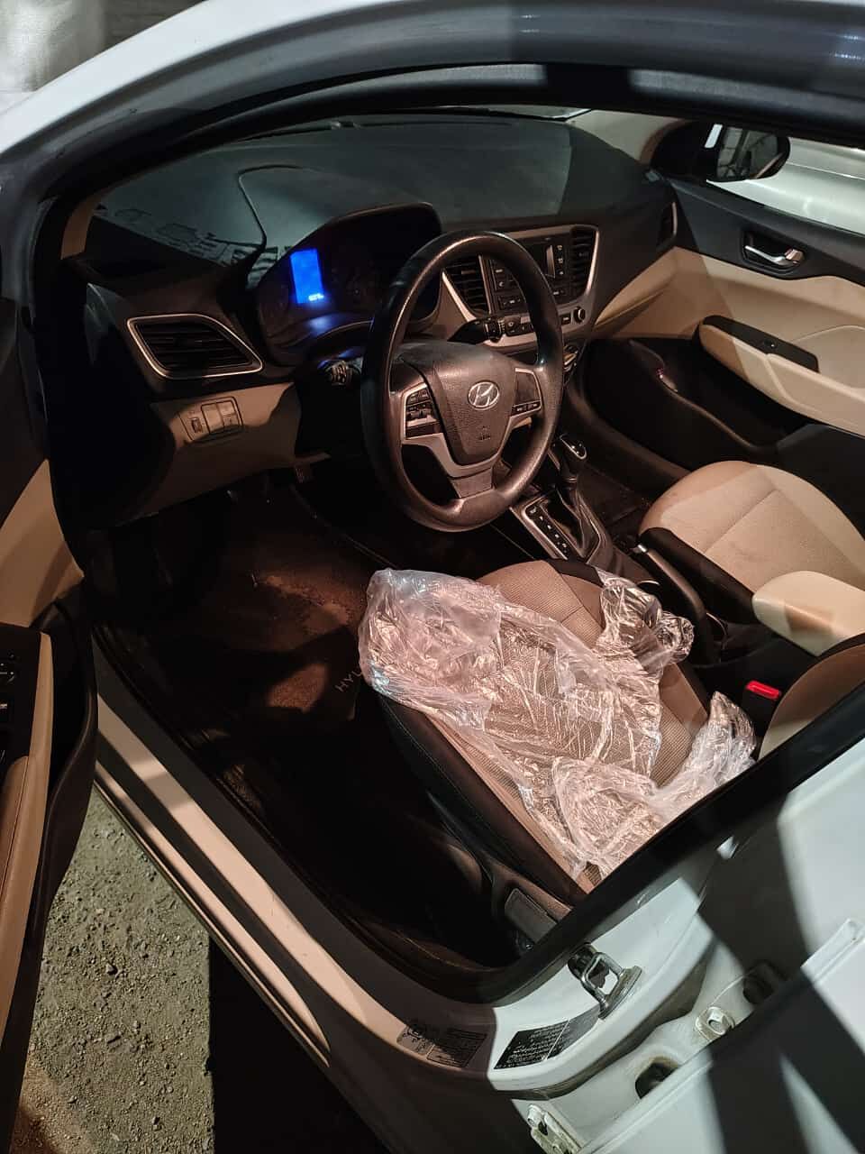 Jeddah, Vehicles, Cars & Trucks , SAR 28500,  Hyundai Accent,  2020,  Automatic,  160000 KM,   |  | White | هيونداي أكسنت