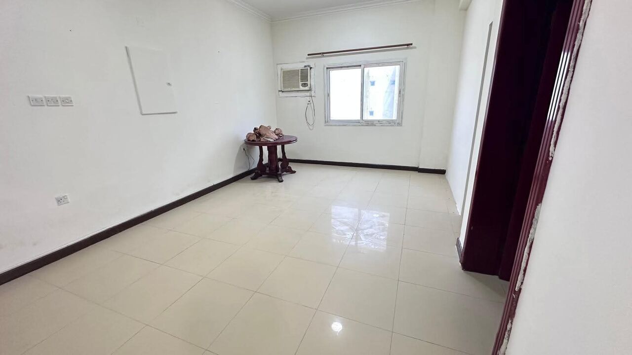 Hoora, Real Estate For Sale, BHD 180,  1 BR,  Falt For Rent In Hoora Nearby Gossi Mall 1bhk