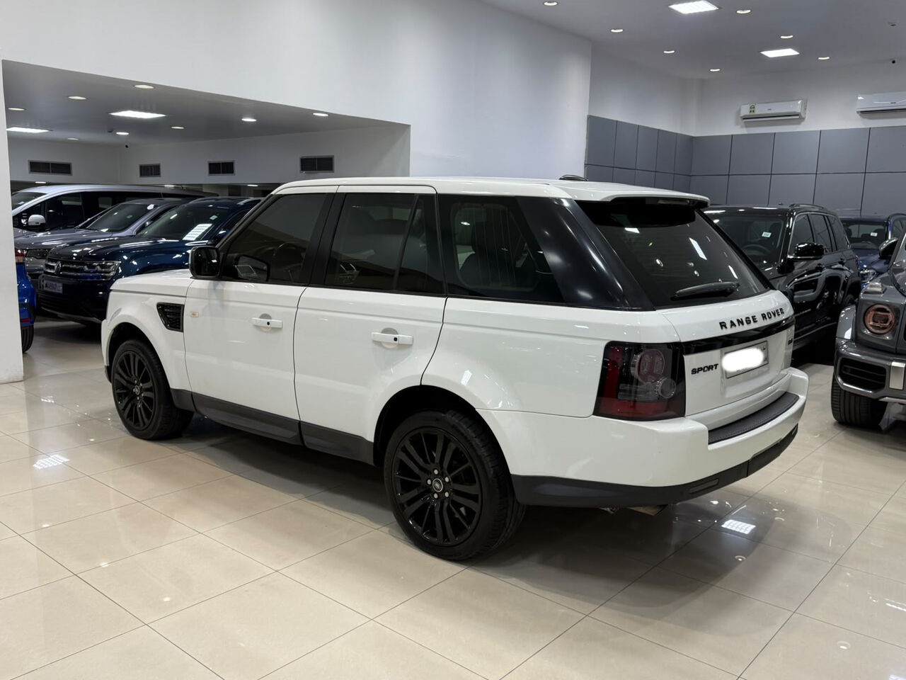 Manama, Vehicles, Cars & Trucks , BHD 3800,  Range Rover Sport,  2013,  Automatic,  164450 KM,    (White)