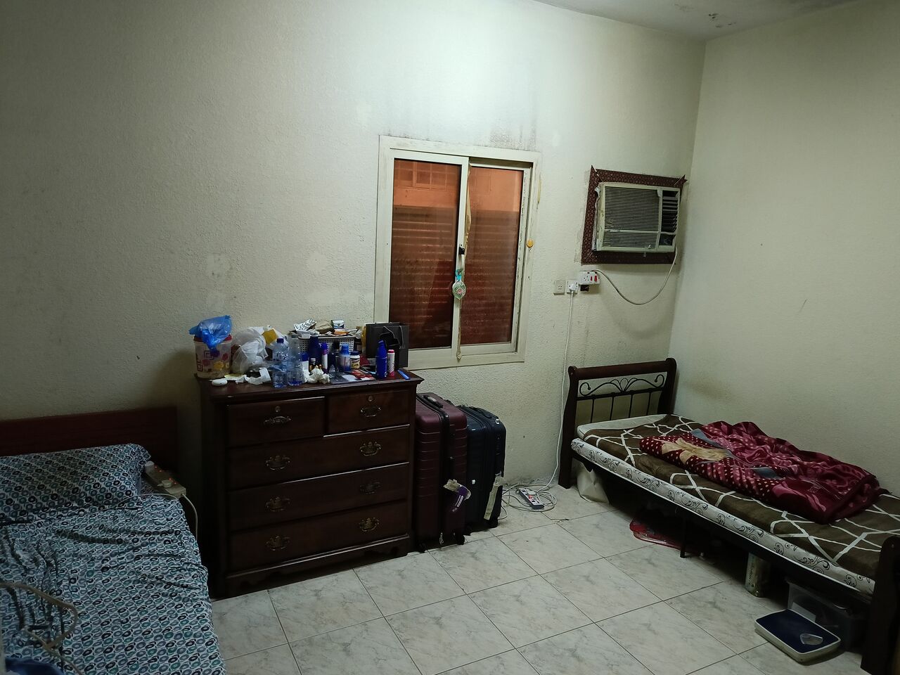 Al Jubail Al Balad, Housing Exchanges, SAR 600/month,  2 BR,  50 Sq. Meter,  BED Space Available In 2 BHK Furnished Flat For Executive Bachelor