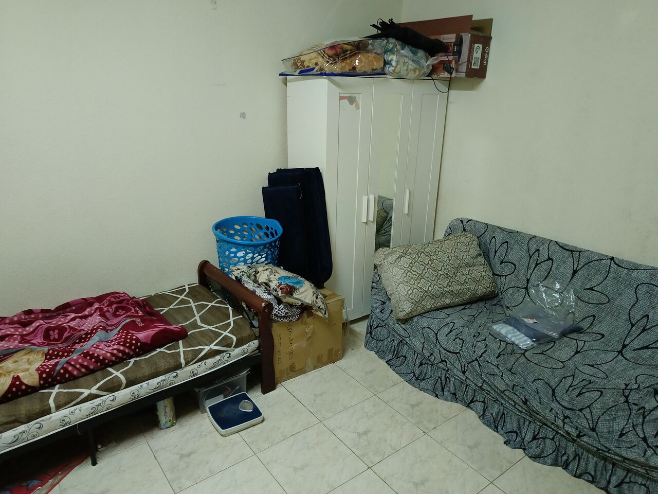 Al Jubail Al Balad, Housing Exchanges, SAR 600/month,  2 BR,  50 Sq. Meter,  BED Space Available In 2 BHK Furnished Flat For Executive Bachelor