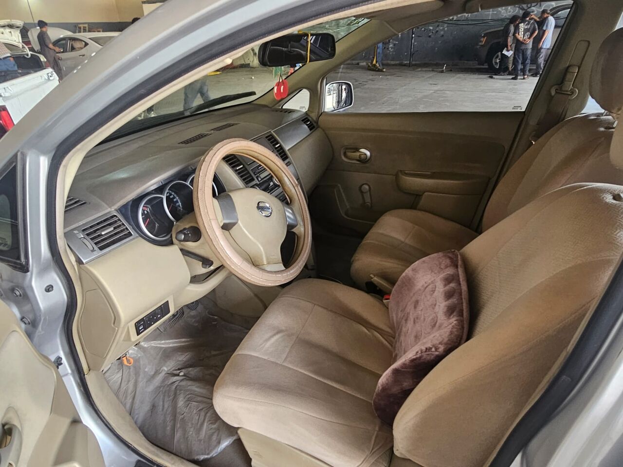 Riyadh, Vehicles, Cars & Trucks , SAR 10000,  Nissan Tiida,  2011,  Automatic,  196000 KM,  ,  , , Price 11000